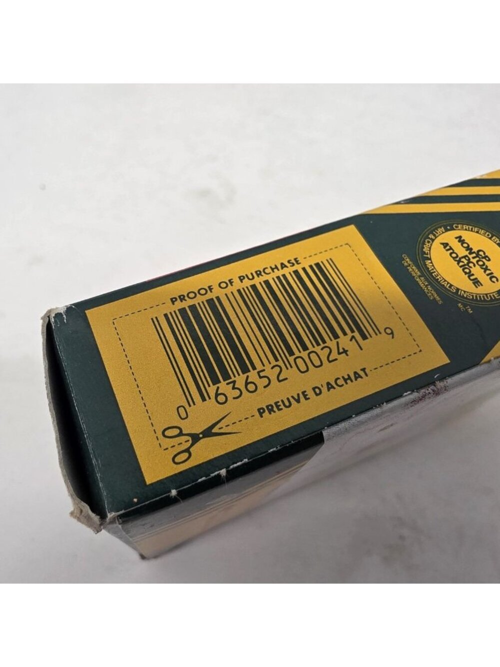 Vintage Crayola Crayons 24 Colours Box BS90 Made in Canada Non-Toxic Art - Picture 11 of 11